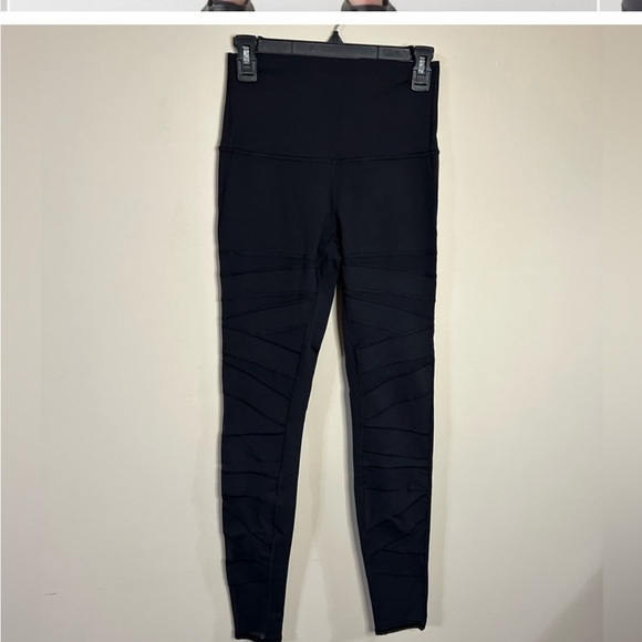 LULULEMON TeCh mesh leggings 6 - Picture 3 of 6